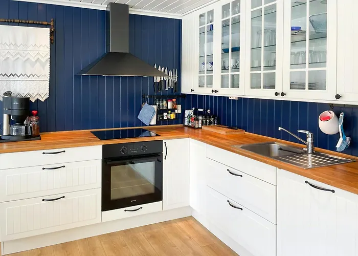 Vakantiehuis Captain's House With Private Dock In Bamble