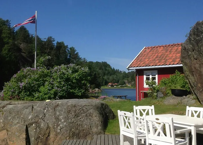 Vakantiehuis Captain's House With Private Dock In Bamble