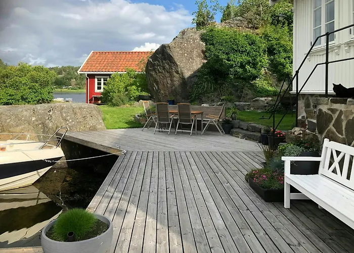 Vakantiehuis Captain's House With Private Dock In Bamble *