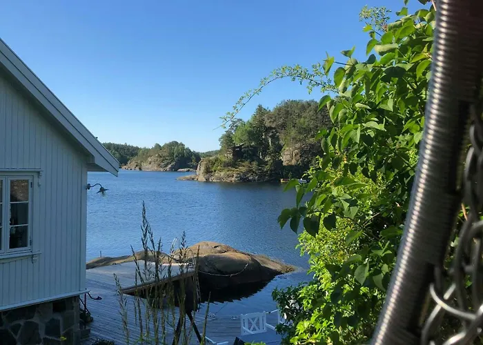 Captain's House With Private Dock In Bamble Stathelle